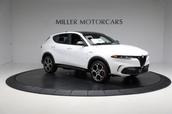 New 2024 Alfa Romeo Tonale Veloce for sale Sold at Rolls-Royce Motor Cars Greenwich in Greenwich CT 06830 20