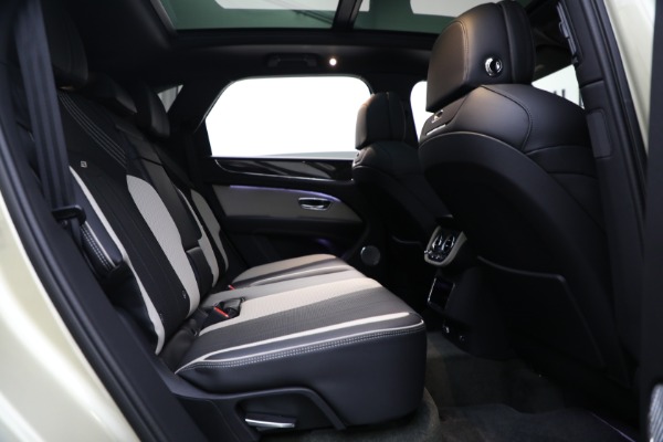 New 2023 Bentley Bentayga S V8 for sale Sold at Rolls-Royce Motor Cars Greenwich in Greenwich CT 06830 28