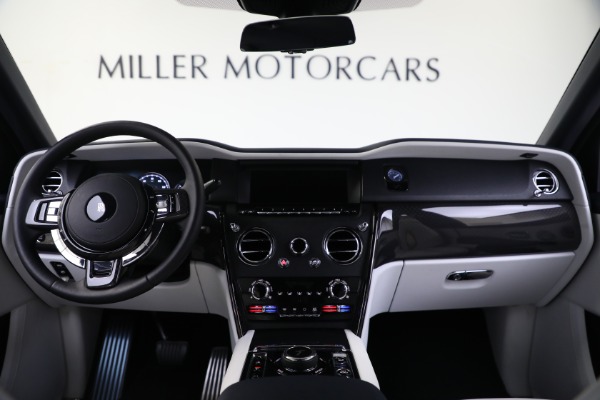 Used 2023 Rolls-Royce Black Badge Cullinan for sale Sold at Rolls-Royce Motor Cars Greenwich in Greenwich CT 06830 4