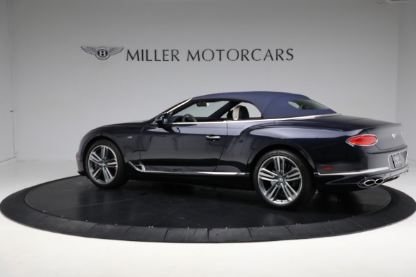 Used 2022 Bentley Continental GTC V8 for sale $239,900 at Rolls-Royce Motor Cars Greenwich in Greenwich CT 06830 16