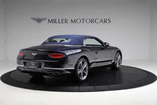 Used 2022 Bentley Continental GTC V8 for sale $239,900 at Rolls-Royce Motor Cars Greenwich in Greenwich CT 06830 19