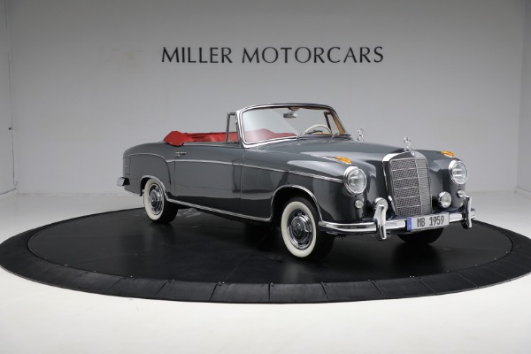 Used 1959 Mercedes Benz 220 S Ponton Cabriolet for sale $229,900 at Rolls-Royce Motor Cars Greenwich in Greenwich CT 06830 11