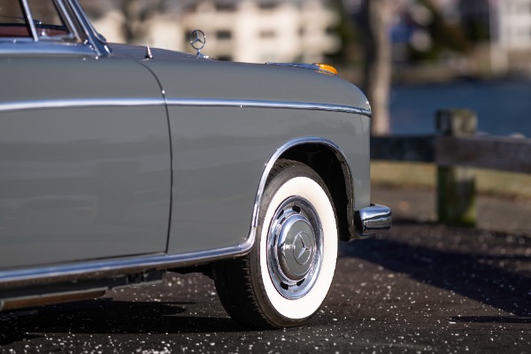 Used 1959 Mercedes Benz 220 S Ponton Cabriolet for sale $229,900 at Rolls-Royce Motor Cars Greenwich in Greenwich CT 06830 11