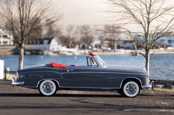 Used 1959 Mercedes-Benz 220 S Ponton Cabriolet for sale $189,900 at Rolls-Royce Motor Cars Greenwich in Greenwich CT 06830 12