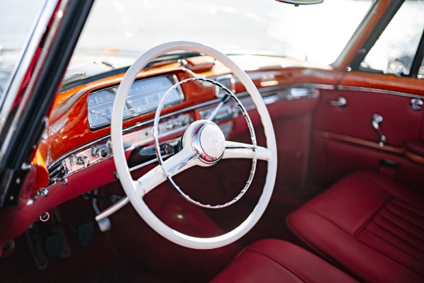 Used 1959 Mercedes Benz 220 S Ponton Cabriolet for sale $229,900 at Rolls-Royce Motor Cars Greenwich in Greenwich CT 06830 15