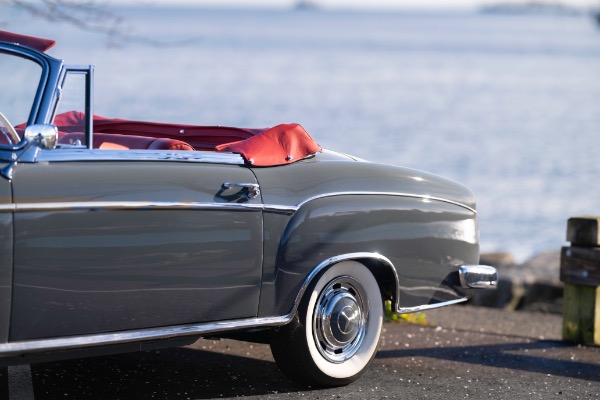 Used 1959 Mercedes-Benz 220 S Ponton Cabriolet for sale $189,900 at Rolls-Royce Motor Cars Greenwich in Greenwich CT 06830 5