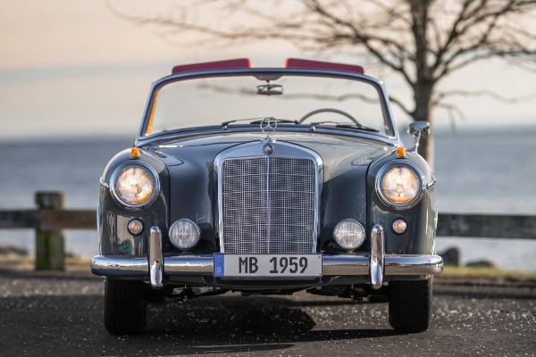 Used 1959 Mercedes-Benz 220 S Ponton Cabriolet for sale $189,900 at Rolls-Royce Motor Cars Greenwich in Greenwich CT 06830 7