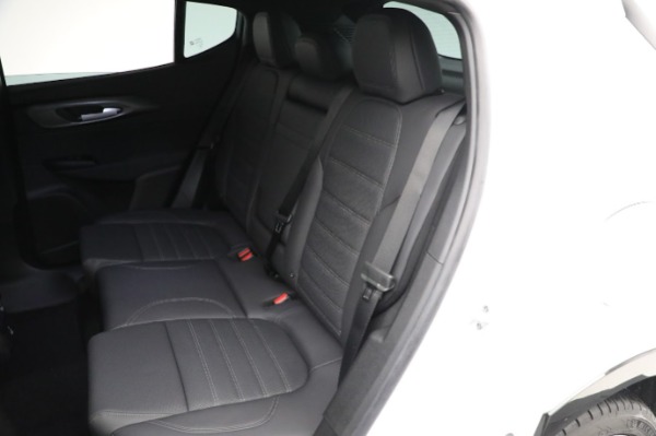 New 2024 Alfa Romeo Tonale Veloce for sale Sold at Rolls-Royce Motor Cars Greenwich in Greenwich CT 06830 22