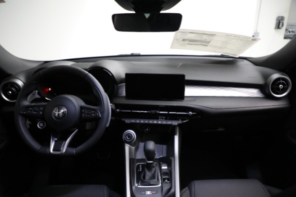 New 2024 Alfa Romeo Tonale Veloce for sale Sold at Rolls-Royce Motor Cars Greenwich in Greenwich CT 06830 24