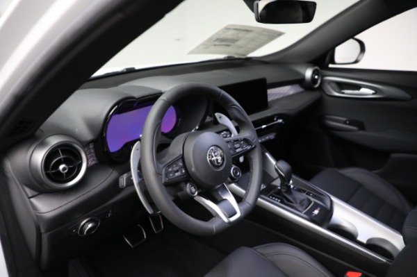 New 2024 Alfa Romeo Tonale Veloce for sale Sold at Rolls-Royce Motor Cars Greenwich in Greenwich CT 06830 25