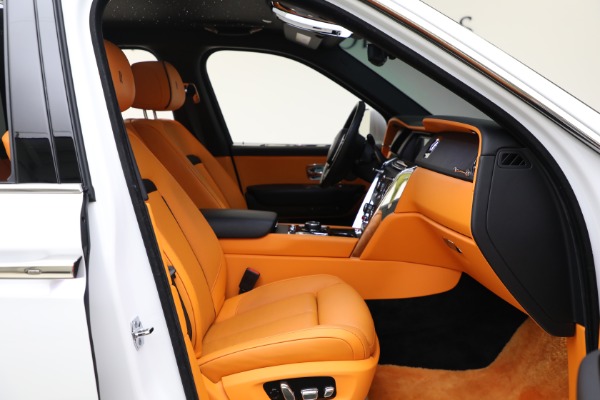 Used 2022 Rolls-Royce Cullinan for sale Sold at Rolls-Royce Motor Cars Greenwich in Greenwich CT 06830 27