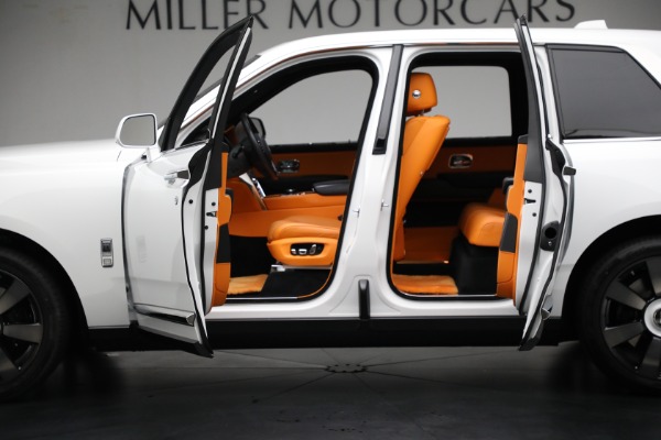 Used 2022 Rolls-Royce Cullinan for sale Sold at Rolls-Royce Motor Cars Greenwich in Greenwich CT 06830 6