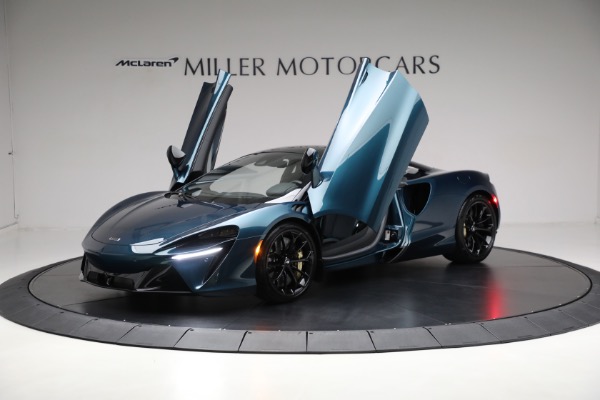 New 2023 McLaren Artura TechLux for sale Sold at Rolls-Royce Motor Cars Greenwich in Greenwich CT 06830 14