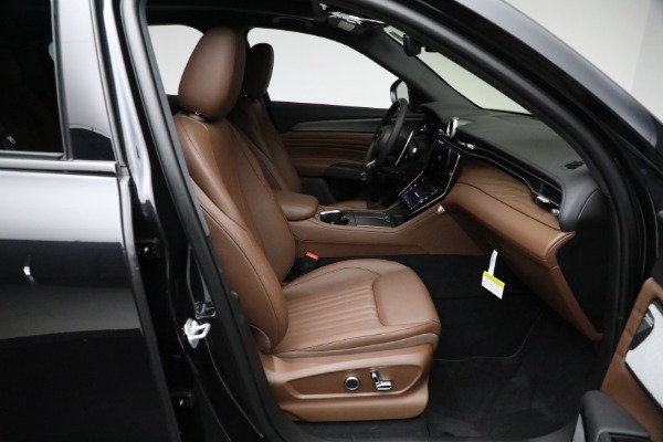 New 2024 Maserati Grecale GT for sale Sold at Rolls-Royce Motor Cars Greenwich in Greenwich CT 06830 23