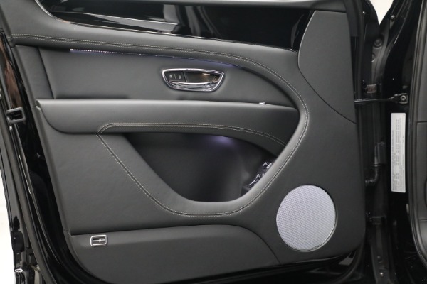 New 2024 Bentley Bentayga Hybrid for sale Sold at Rolls-Royce Motor Cars Greenwich in Greenwich CT 06830 15