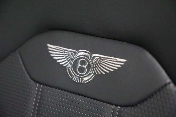 New 2024 Bentley Bentayga Hybrid for sale $241,325 at Rolls-Royce Motor Cars Greenwich in Greenwich CT 06830 19
