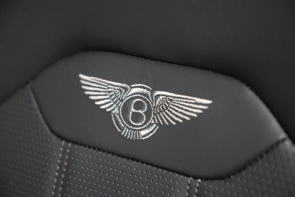 New 2024 Bentley Bentayga Hybrid for sale Sold at Rolls-Royce Motor Cars Greenwich in Greenwich CT 06830 19