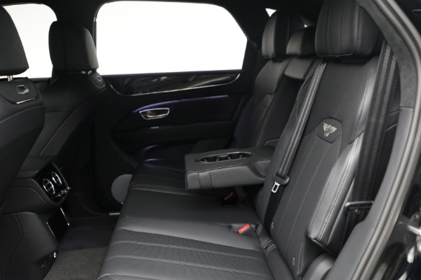 New 2024 Bentley Bentayga Hybrid for sale $241,325 at Rolls-Royce Motor Cars Greenwich in Greenwich CT 06830 24