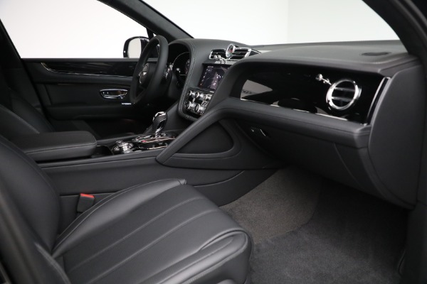 New 2024 Bentley Bentayga Hybrid for sale $241,325 at Rolls-Royce Motor Cars Greenwich in Greenwich CT 06830 27