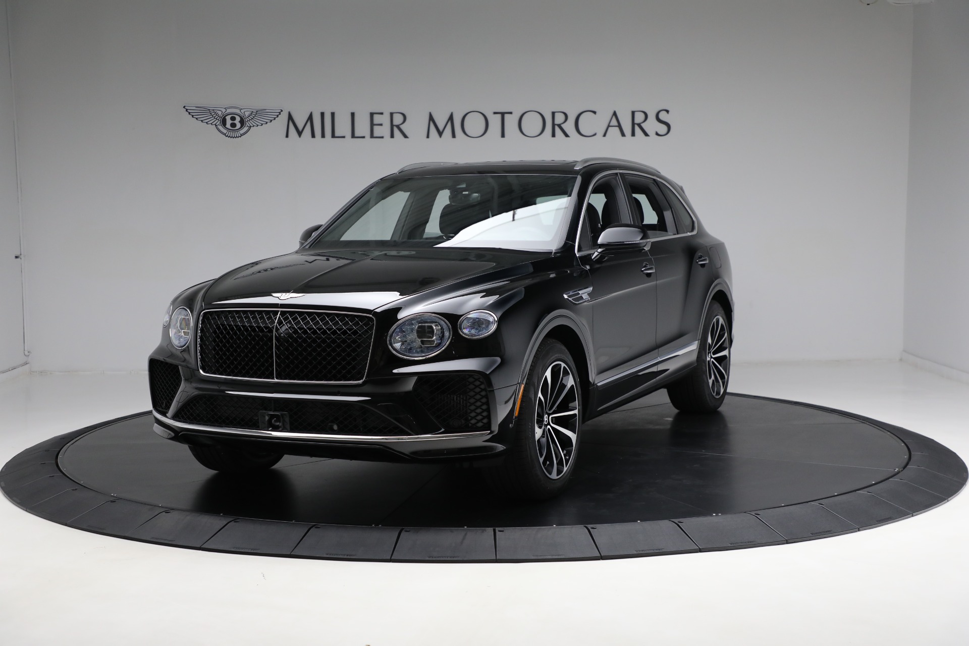New 2024 Bentley Bentayga Hybrid for sale Sold at Rolls-Royce Motor Cars Greenwich in Greenwich CT 06830 1