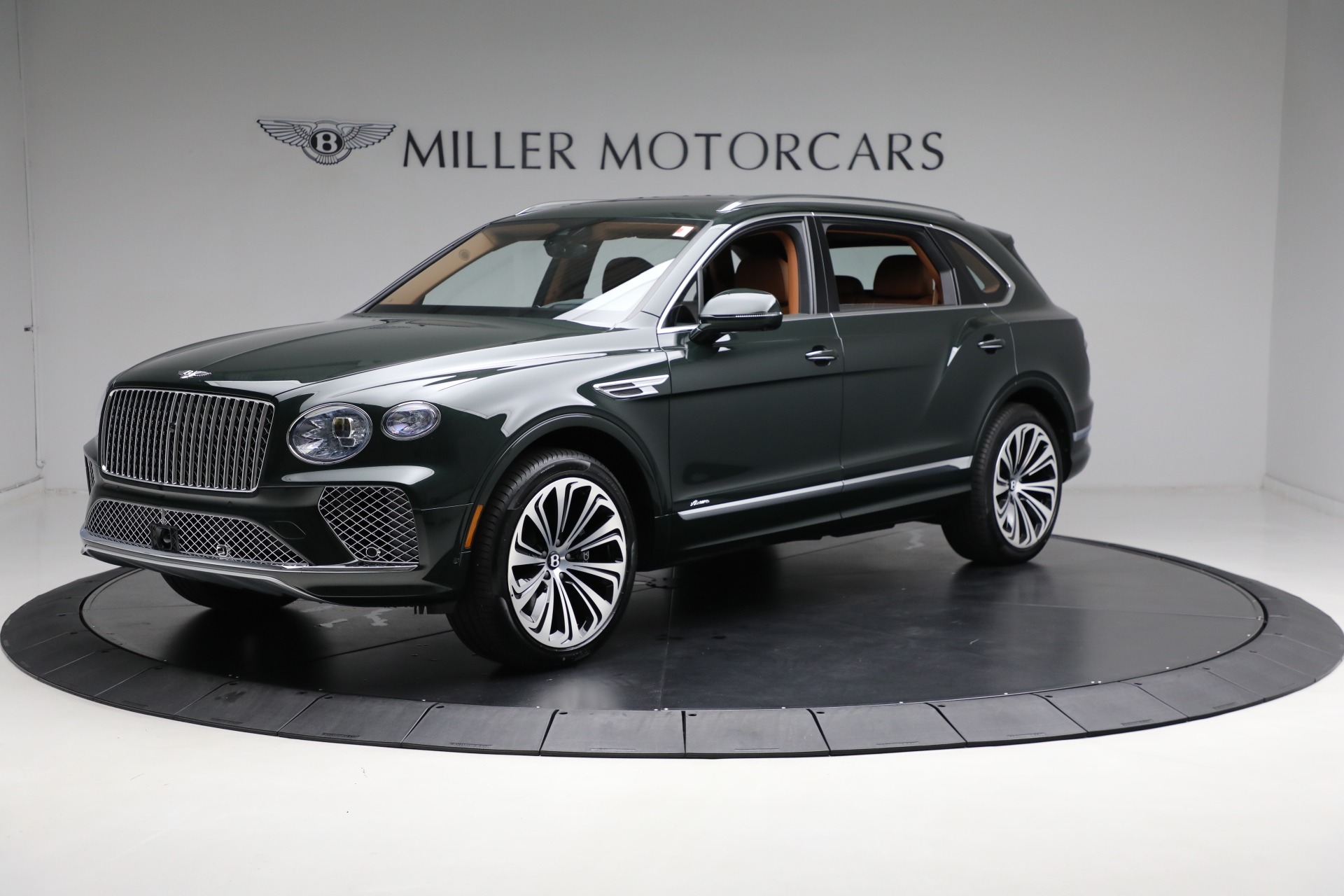 2024モデル 新品未使用 BENTL TRANSFER サイズM New 2024 Bentley Bentayga EWB Azure V8 For Sale (Special Pricing