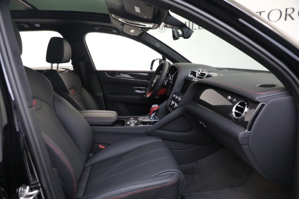 Used 2024 Bentley Bentayga V8 for sale $179,900 at Rolls-Royce Motor Cars Greenwich in Greenwich CT 06830 20