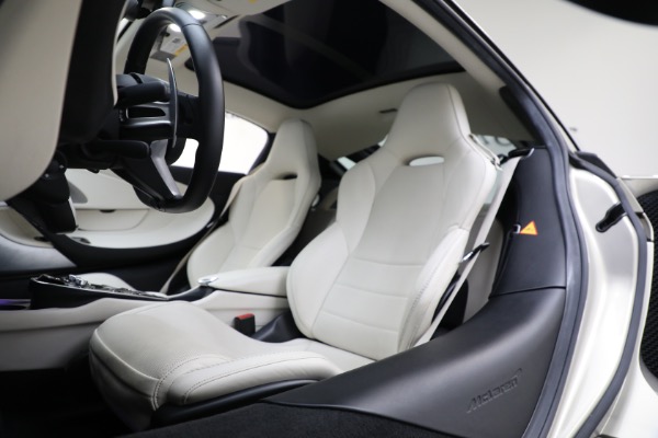 Used 2020 McLaren GT Luxe for sale $169,900 at Rolls-Royce Motor Cars Greenwich in Greenwich CT 06830 19