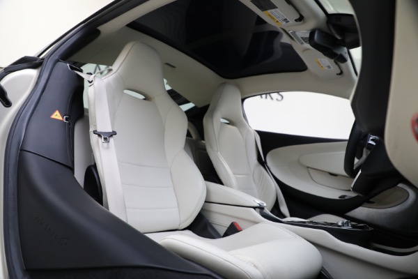 Used 2020 McLaren GT Luxe for sale $169,900 at Rolls-Royce Motor Cars Greenwich in Greenwich CT 06830 25