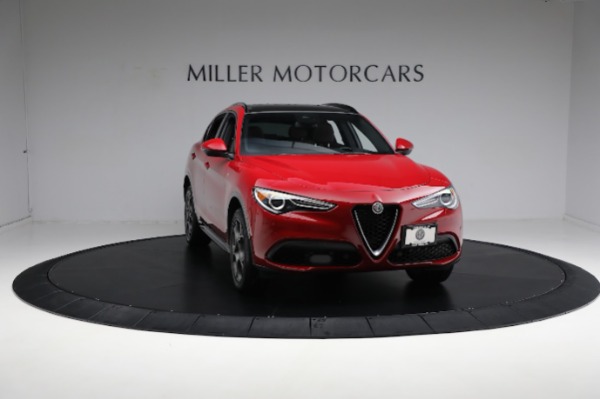 Used 2022 Alfa Romeo Stelvio Ti for sale $35,900 at Rolls-Royce Motor Cars Greenwich in Greenwich CT 06830 27