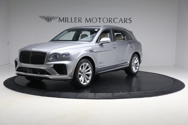 New 2024 Bentley Bentayga V8 for sale $234,190 at Rolls-Royce Motor Cars Greenwich in Greenwich CT 06830 2