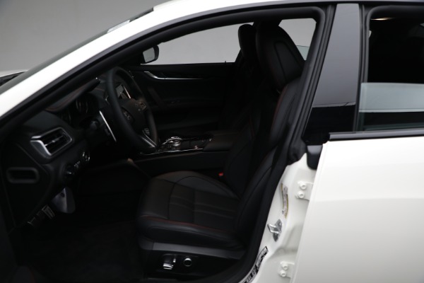 New 2024 Maserati Ghibli Modena Ultima Q4 for sale Sold at Rolls-Royce Motor Cars Greenwich in Greenwich CT 06830 27