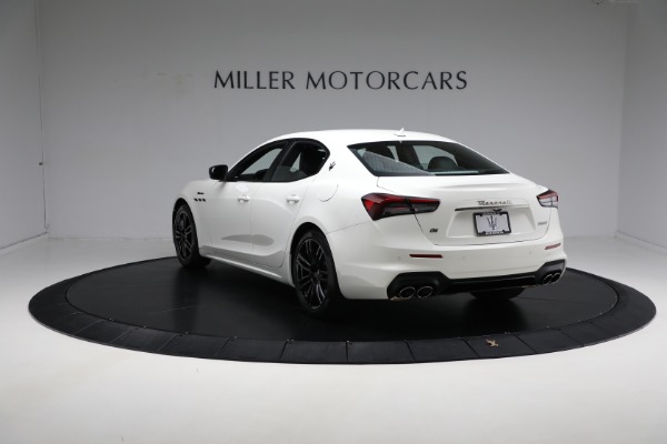 New 2024 Maserati Ghibli Modena Ultima Q4 for sale Sold at Rolls-Royce Motor Cars Greenwich in Greenwich CT 06830 10