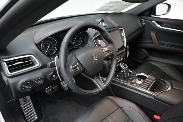 New 2024 Maserati Ghibli Modena Ultima Q4 for sale $116,500 at Rolls-Royce Motor Cars Greenwich in Greenwich CT 06830 28