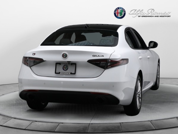 New 2024 Alfa Romeo Giulia Sprint for sale $48,430 at Rolls-Royce Motor Cars Greenwich in Greenwich CT 06830 11