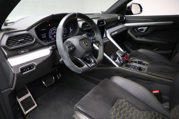 Used 2021 Lamborghini Urus for sale $212,900 at Rolls-Royce Motor Cars Greenwich in Greenwich CT 06830 22