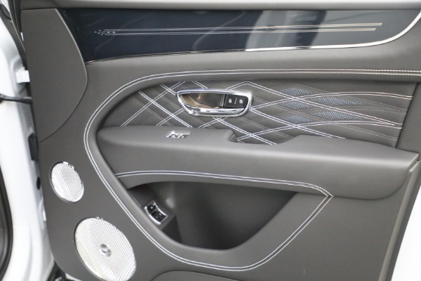 New 2023 Bentley Bentayga EWB Azure V8 First Edition for sale Sold at Rolls-Royce Motor Cars Greenwich in Greenwich CT 06830 20