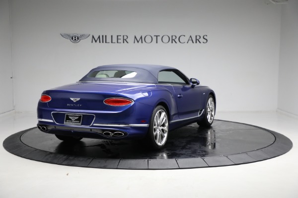 Used 2023 Bentley Continental GTC Azure V8 for sale Sold at Rolls-Royce Motor Cars Greenwich in Greenwich CT 06830 19