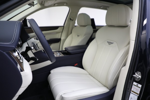 Used 2024 Bentley Bentayga EWB V8 for sale $204,900 at Rolls-Royce Motor Cars Greenwich in Greenwich CT 06830 19
