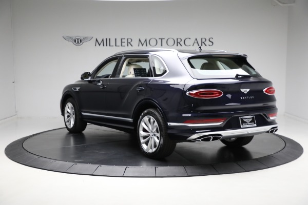 Used 2024 Bentley Bentayga EWB V8 for sale $204,900 at Rolls-Royce Motor Cars Greenwich in Greenwich CT 06830 7