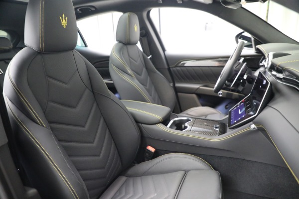 New 2024 Maserati Grecale Trofeo for sale Sold at Rolls-Royce Motor Cars Greenwich in Greenwich CT 06830 24