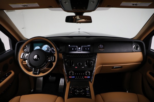 New 2024 Rolls-Royce Cullinan for sale Sold at Rolls-Royce Motor Cars Greenwich in Greenwich CT 06830 27