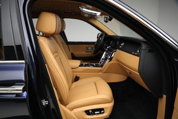 New 2024 Rolls-Royce Cullinan for sale Sold at Rolls-Royce Motor Cars Greenwich in Greenwich CT 06830 28