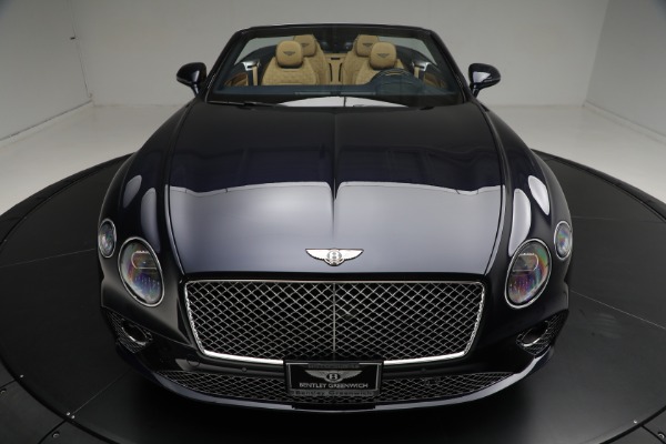 Used 2022 Bentley Continental GTC V8 for sale $249,900 at Rolls-Royce Motor Cars Greenwich in Greenwich CT 06830 13