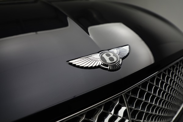 Used 2022 Bentley Continental GTC V8 for sale Sold at Rolls-Royce Motor Cars Greenwich in Greenwich CT 06830 14