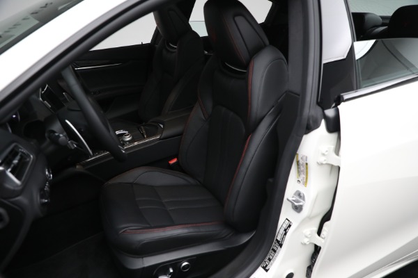 New 2024 Maserati Ghibli Modena Ultima Q4 for sale Sold at Rolls-Royce Motor Cars Greenwich in Greenwich CT 06830 28