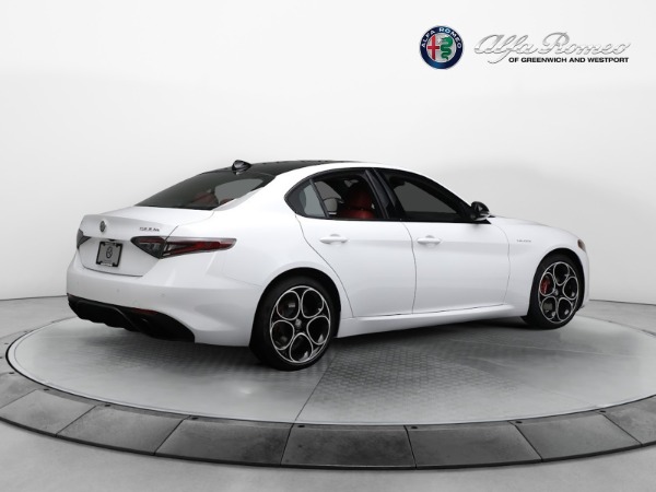 New 2024 Alfa Romeo Giulia Veloce for sale $56,710 at Rolls-Royce Motor Cars Greenwich in Greenwich CT 06830 16