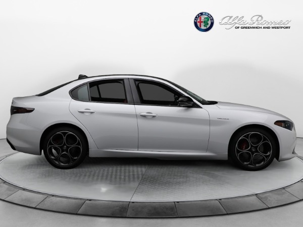 New 2024 Alfa Romeo Giulia Veloce for sale $56,710 at Rolls-Royce Motor Cars Greenwich in Greenwich CT 06830 19