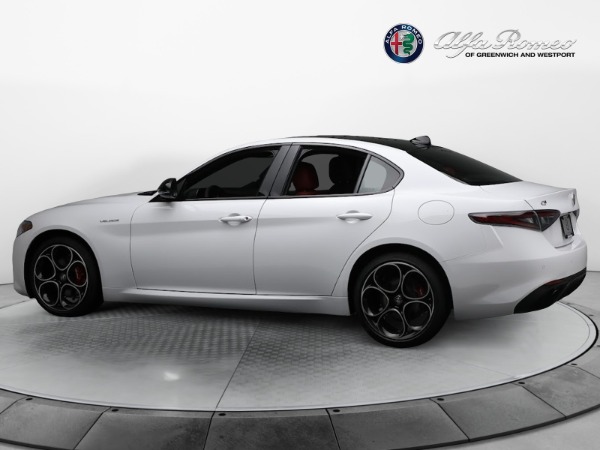 New 2024 Alfa Romeo Giulia Veloce for sale $56,710 at Rolls-Royce Motor Cars Greenwich in Greenwich CT 06830 8