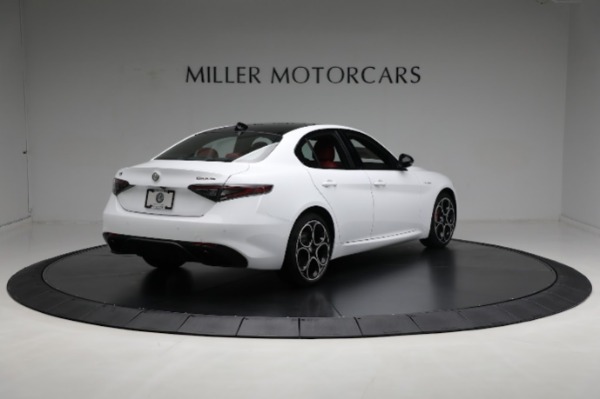 New 2024 Alfa Romeo Giulia Veloce for sale $56,710 at Rolls-Royce Motor Cars Greenwich in Greenwich CT 06830 16