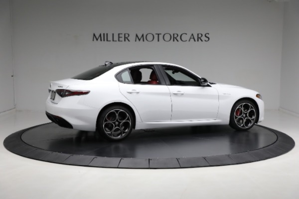 New 2024 Alfa Romeo Giulia Veloce for sale $56,710 at Rolls-Royce Motor Cars Greenwich in Greenwich CT 06830 19